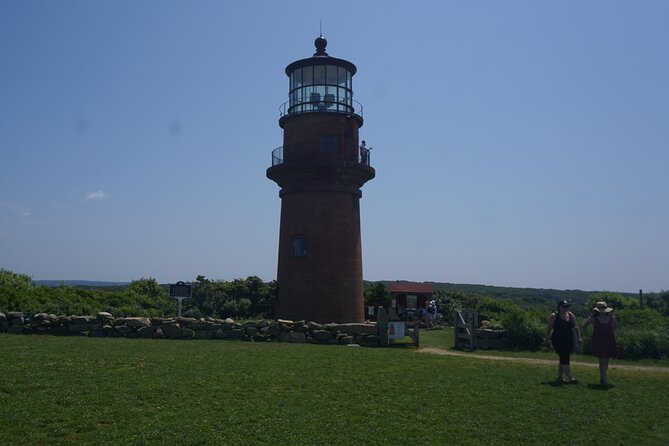 Martha's Vineyard Day Trip with Optional Island Tour from Boston - Return trip to Boston: long roads, live narration, and when timing slips