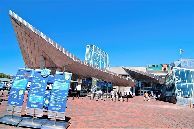 New England Aquarium Admission Ticket in Boston - First look at the New England Aquarium: seals, rocky coast, and a big globe