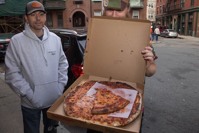 Pizza Beer and Paul Revere Tour - Paul Revere sights you can read with your feet