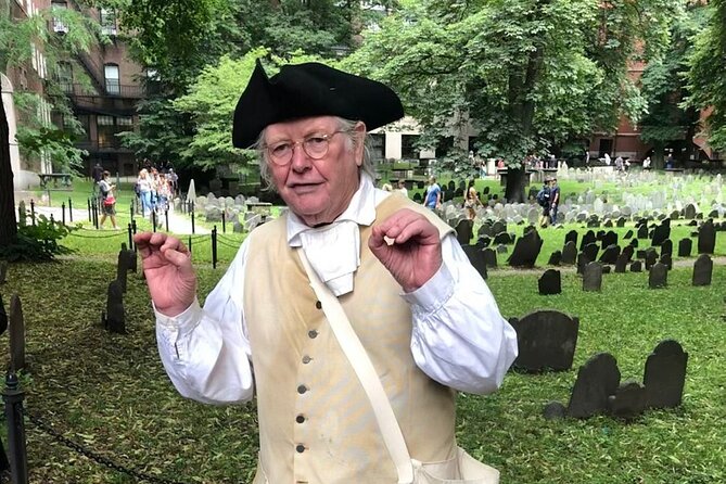 Private 1.5-Hour Freedom Trail Walking Tour with Costumed Guide - Beacon Hill and Paul Revere-style detours when the guide has time