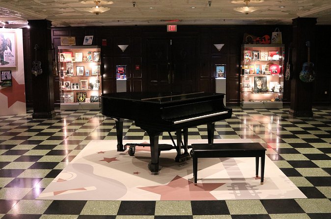 Private Boch Center Wang Theatre & Folk Americana Roots Hall of Fame Tour - The Music Hall Angle: What the Hall of Fame Preview Adds