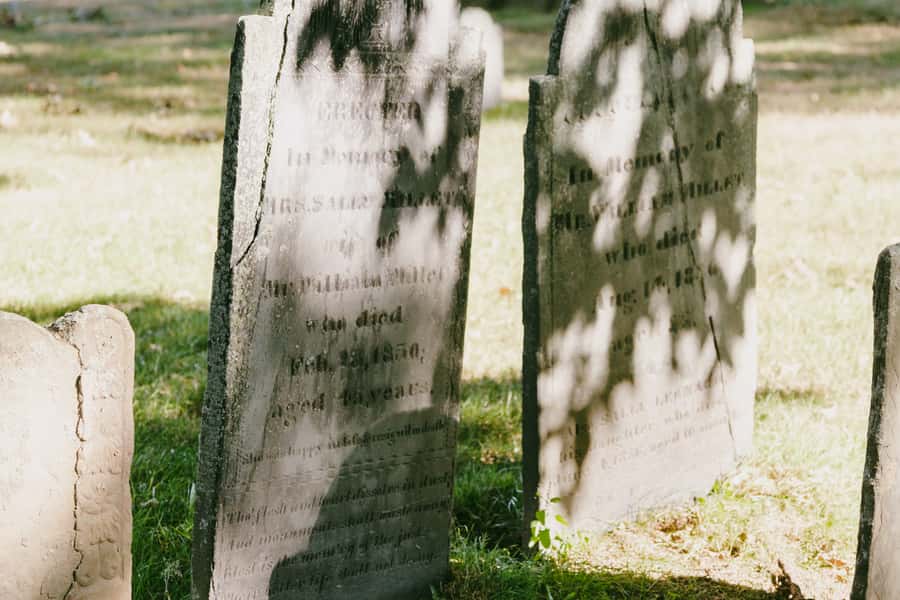 Salem: 1692 Witchcraft Trials Walk - Your 1.5-mile walk: pace, stops, and hearing the guide
