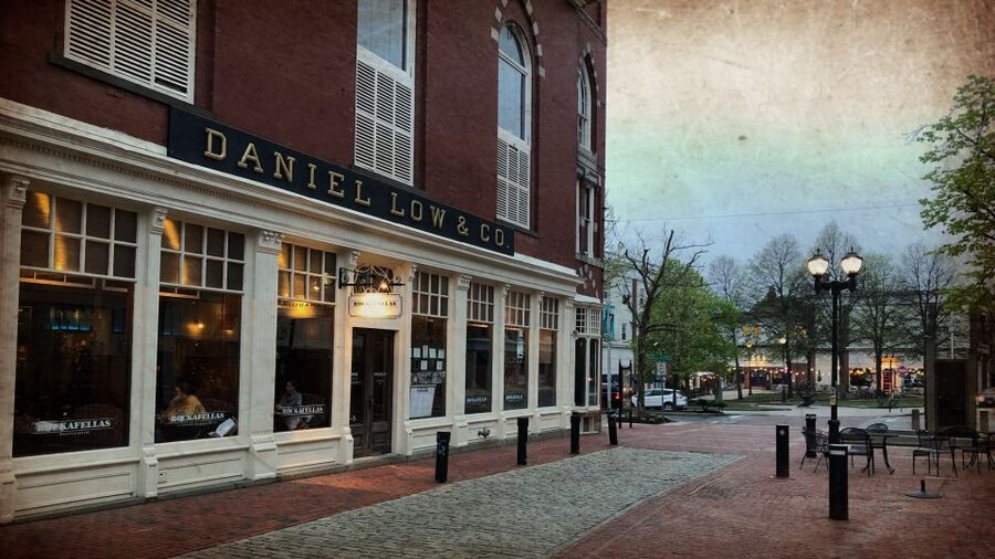 Salem: Haunted Footsteps Ghost Tour - The haunted-home moments: murder for treasure and a fire death that lingers