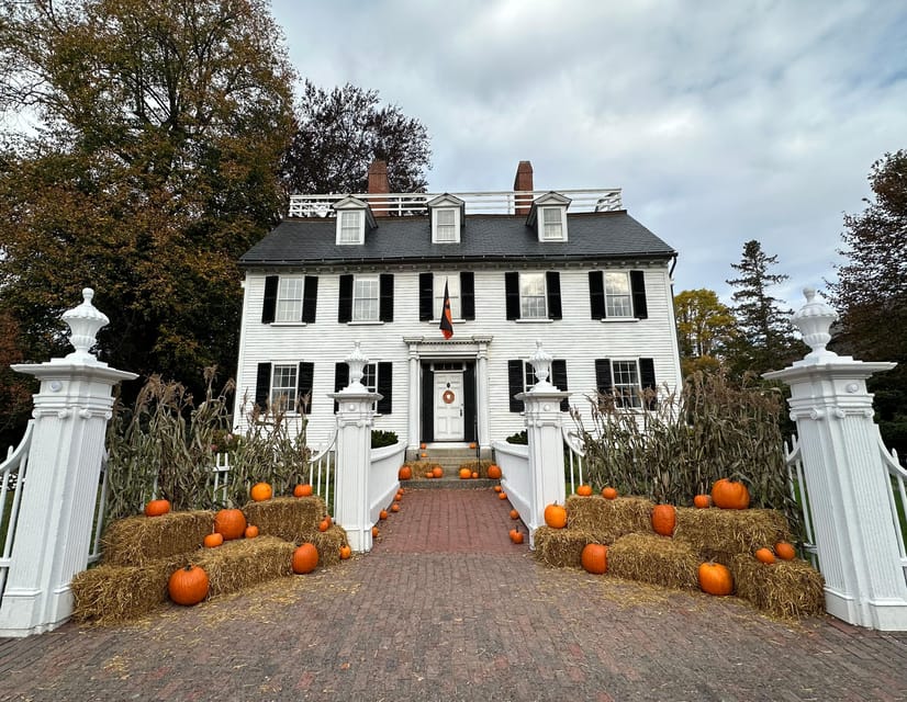Salem, MA: Hocus Pocus Movie Guided Walking Tour - Price and Effort: Is $52 Good Value?