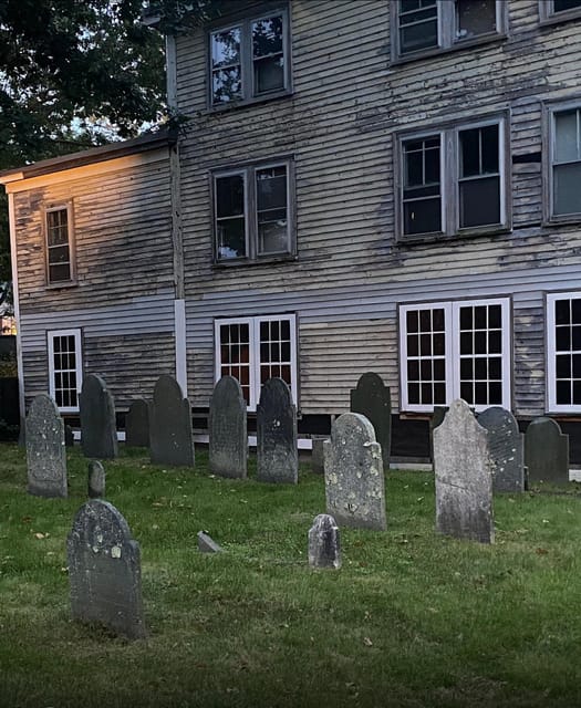 Salem: Specters and Apparitions Ghost Hunting Tour - Old Salem Jail Lot Photo Stops and Why They Matter