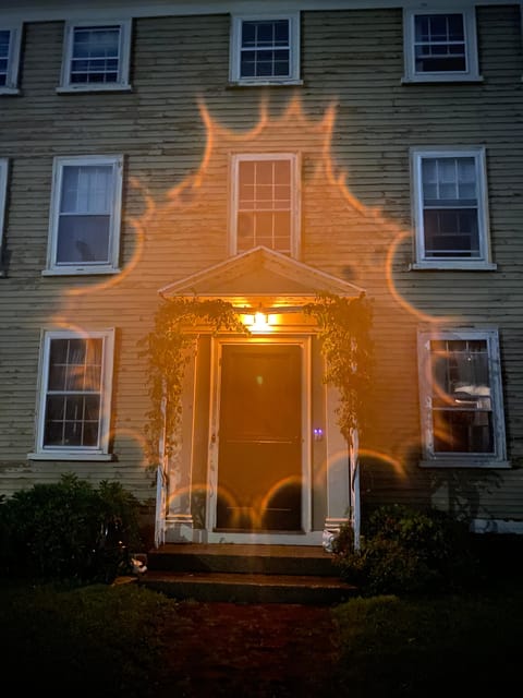 Salem: Specters and Apparitions Ghost Hunting Tour - Guides Who Keep It Practical, From Topher to Samantha to Heidi