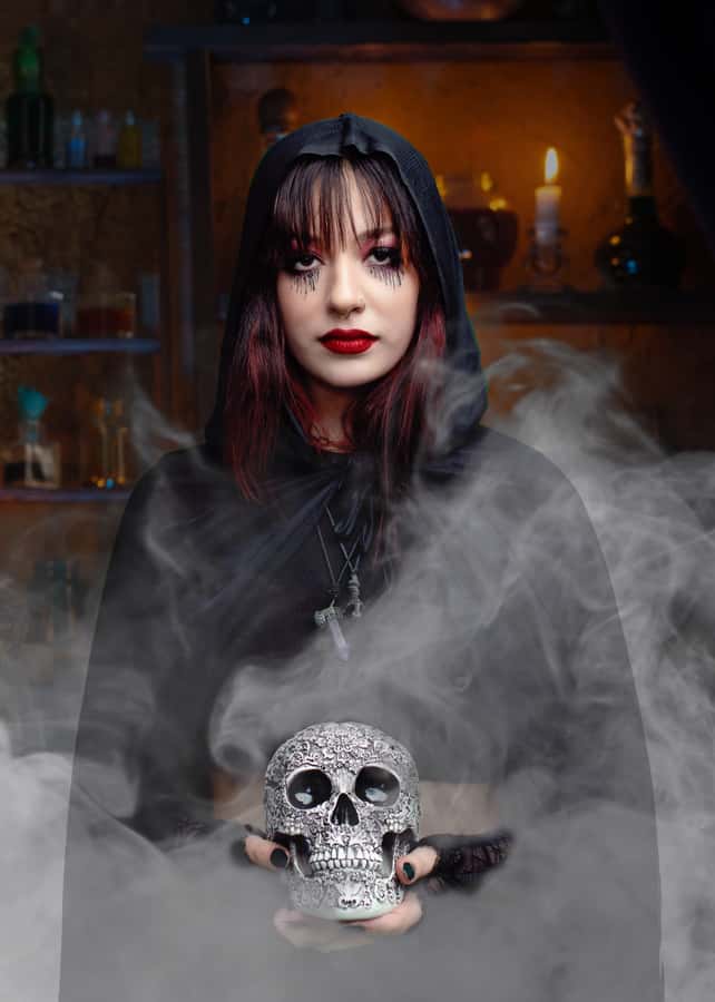 Salem: Ultimate Dead of Night Walking Ghost Tour - What You’ll Hear: Stories That Mix Salem’s Famous Sites With Darker Edges