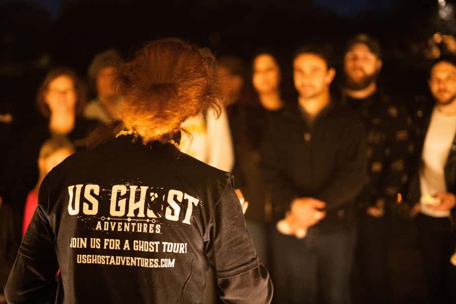 Salem: Ultimate Dead of Night Walking Ghost Tour - The Speakeasy-Turned-Liquor Store: Ghosts Behind the Bar Culture