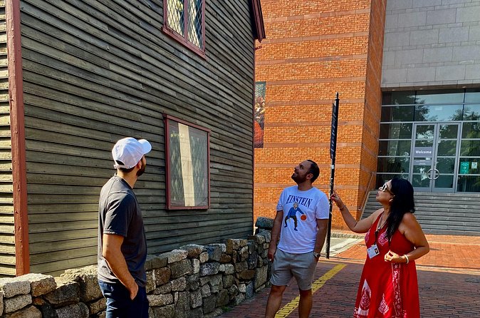 Salem Witch Tour - Stop 3: Old Town Hall’s Federal-style details and civic reuse