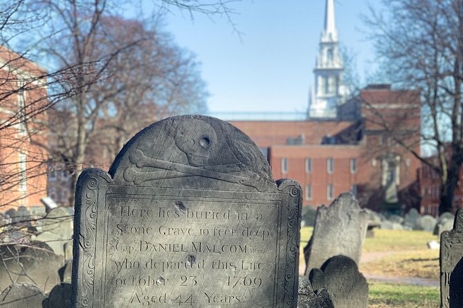 Self-Guided Audio Tour of Boston North End - North Square Park: Old Space, Moby Dick Connections