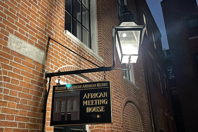 Self-Guided Boston's Beacon Hill Underground Railroad Audio Tour Walking Tour - Getting oriented: Charles Street Meeting House to African American Meeting House