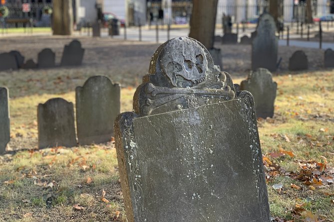 Self Guided "Historic Boston Downtown Freedom Trail" Audio/GPS Walking Tour - Why the Freedom Trail Works Best on Your Phone