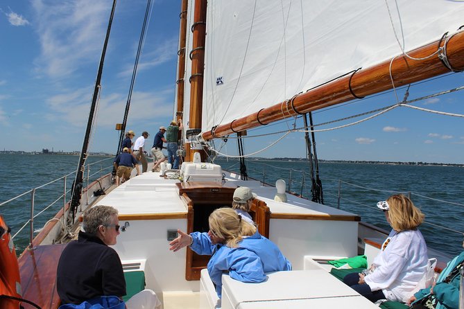 Sightseeing Day Sail around Boston Harbor - Crew Q&A instead of narration: how learning works on deck