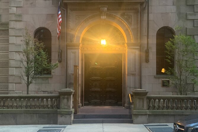 The Ghosts of Boston's Past Haunted Self-guided Tour - Ghosts in Boston, minus the tour group chaos