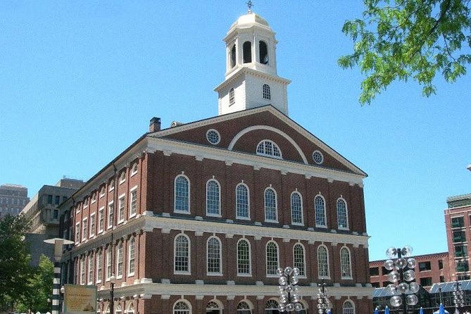 Tour-in-Four -- A Private four hour walking & driving city tour - Old North Church & Historic Site: the Revolution story you can point to