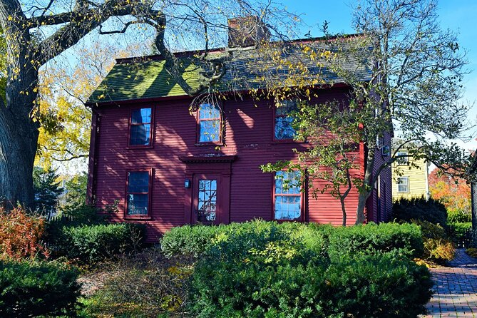 Ultimate Historic Salem and Witch Trials Self-Guided Walking Tour - How this Salem witch-trials walk really plays out on the streets