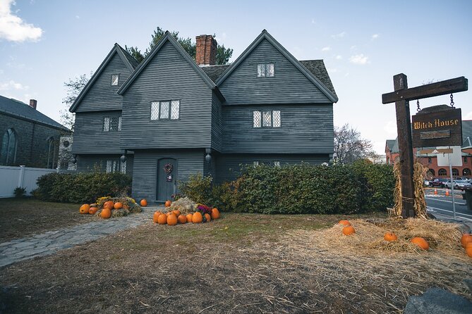 Ultimate Historic Salem and Witch Trials Self-Guided Walking Tour - Price and time: is $16.99 a smart buy for Salem?