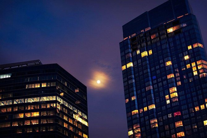 Underground Boston Ghost Tours: Gravestones & Gunpowder - State House footsteps and cold spots: where politics turns spooky